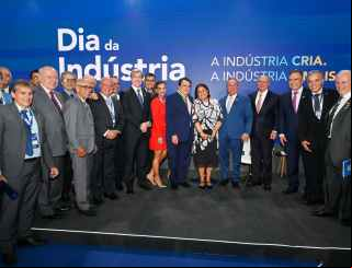 Goiânia: Sandro Mabel participa de entrega da Ordem do Mérito Industrial em Brasília