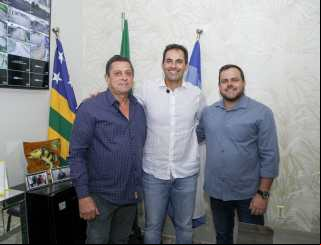 Deputado Estadual Jamil Calife visita Nova Aurora e garante apoio a obras e projetos do município 