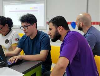 Escolas do Futuro de Goiás oferece mais de 900 vagas gratuitas em cursos de tecnologia e inovação