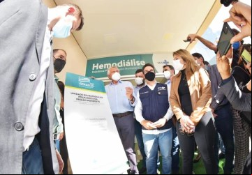 Governador Ronaldo Caiado durante inauguração do serviço de hemodiálise na Policlínica da Região Nordeste, em Posse: "Aqui fazemos medicina de verdade" (Foto: Cristiano Borges)