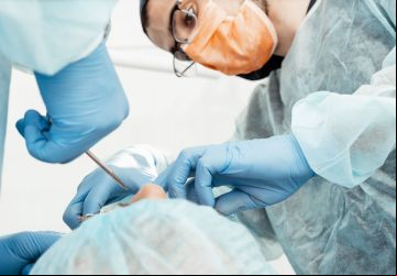 Hospital Estadual Centro-Norte Goiano (HCN), em Uruaçu, realiza procedimentos cirúrgicos de traumatologia bucomaxilofacial, indicados para pacientes que necessitam de reconstrução facial