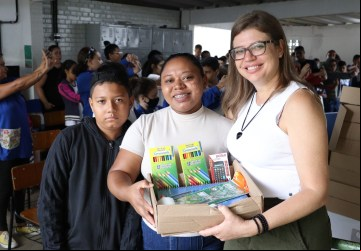 Prefeitura de Goiânia finaliza entrega de kits de material escolar em todas as instituições do ensino fundamental da Rede Municipal de Educação