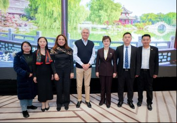 Inspiração: governador Ronaldo Caiado conhece metrópole chinesa que está sendo construída com ciência e tecnologia avançadas