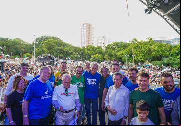 Governador Ronaldo Caiado participa da Marcha para Jesus 2023 na Praça Cívica