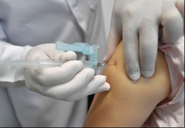 Criado para identificar crianças com atraso vacinal, Programa Imuniza Goiás chega a 236 municípios contribuindo para a melhora dos índices de imunização.