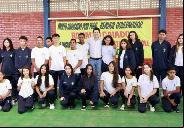 Vice-governador Daniel Vilela entrega à comunidade escolar de Alexânia o novo Colégio Estadual 31 de Março