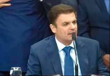 O vianopolino Issy Quinan Júnior assume a 1° Vice-presidência da Assembléia Legislativa do Estado de Goiás 