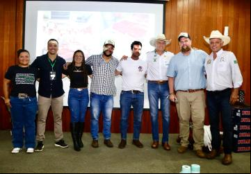 Caiado prestigia Encontro de Comitivas de Muares e destaca sucesso da festa que deve ter uma edição maior em 2026