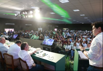 Daniel Vilela garante que próximos meses serão de muitos investimentos em obras rodoviárias em Goiás