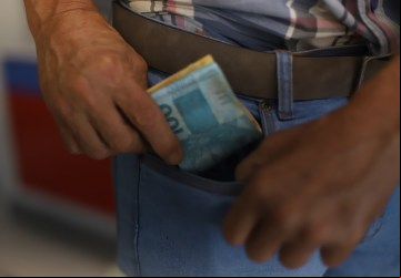 Em 2024 rendimento médio domiciliar per capita em Goiás cresceu 20,4% em relação ao valor registrado em 2018