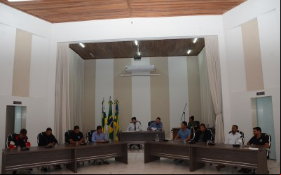 Anhanguera: Câmara discute melhorias em equipamentos públicos e homenageia servidor em sessão ordinária