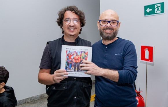Catalão: Livro sobre congadas é relançado por Lucas Machado em evento acadêmico da UFCAT