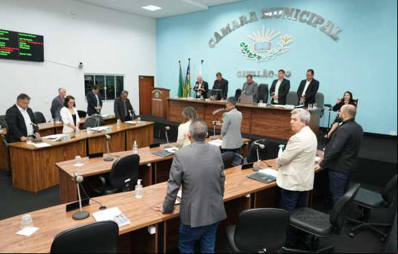 Catalão: Câmara aprova projetos de apoio a festividades tradicionais e amplia cargos na istração municipal